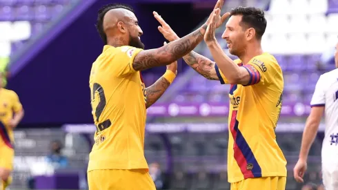 Arturo Vidal quiere volver a jugar con Lionel Messi.
