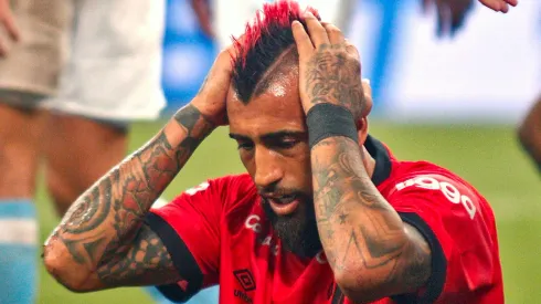 Arturo Vidal no jugó y Athletico Paranaense cedió un empate en el final.
