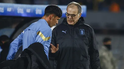 Marcelo Bielsa se hace notar como técnico de Uruguay. 
