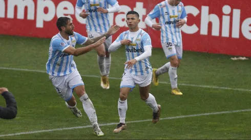 Felipe Flores celebró el tanto de Magallanes a lo CR7.
