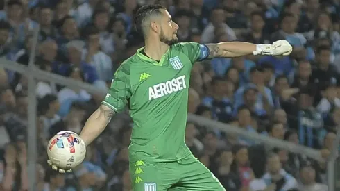 Arias fue gran figura en el empate de Racing en la Bombonera
