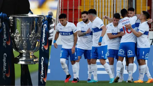 La UC apoya una tercera competencia en el fútbol chileno.
