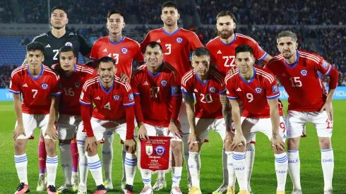 La probable formación de Chile contra Colombia.
