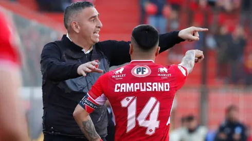 Pese a que fue despedido, Jaime García pone a Ñublense en lo más alto de Chile.
