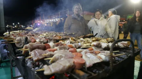 El consumo de alimentos aumenta en Fiestas Patrias y hay que cuidar la salud bucal
