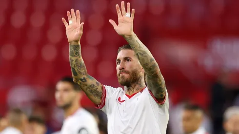 Sergio Ramos hace su reestreno con Sevilla ante Las Palmas y le va muy bien.
