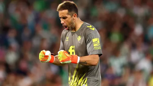 Claudio Bravo se estrenará esta temporada con Betis en Europa League.
