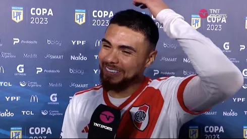 Paulo Díaz ironizó tras su gol anulado
