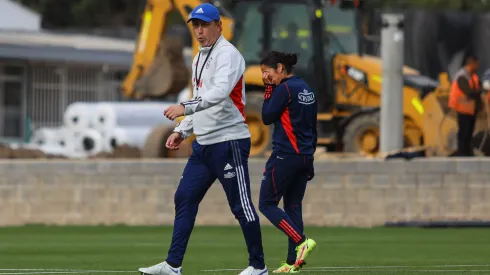 Luis Mena sufre con la conformación de La Roja Fem en Santiago 2023