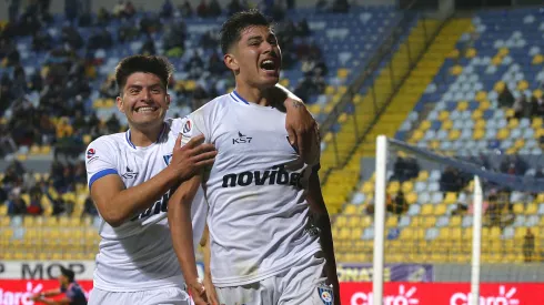 Los acereros están a tres puntos de Cobresal.
