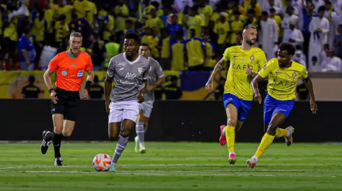 Enzo Roco jugó los 90 minutos con Al-Tai ante Al Nassr de CR7.
