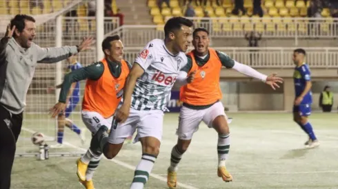 Milton Alegre, alegre por el gol que le da la punta de la B a Wanderers
