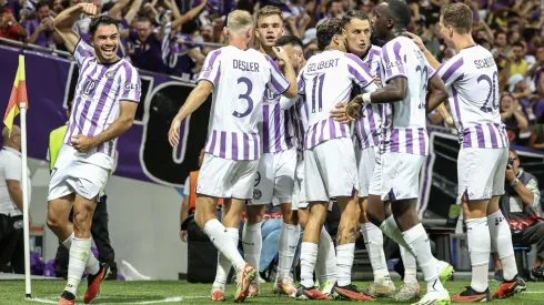 Toulouse llega a cuatro puntos en Europa League gracias a Suazo.
