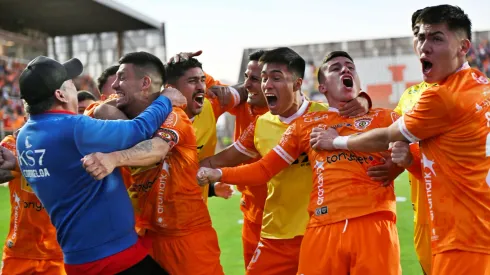 Cobreloa tiene la primera opción de ascender a la Primera División.
