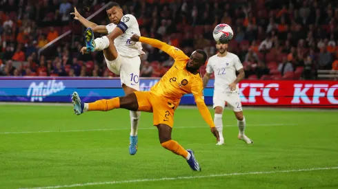 Mbappé: doblete, triunfo y clasificación de Francia.
