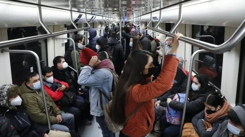 Metro de Santiago cambia horarios en Juegos Panamericanos.
