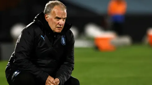 Marcelo Bielsa se gana con resultados el apoyo en Uruguay.
