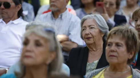 Beneficios para pensionados en Chile: La PGU es uno de ellos.
