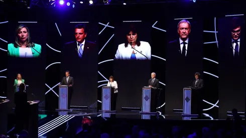 Candidatos presidenciales durante un debate presidencial el 01 de octubre 2023 en Santiago del Estero, Argentina. 
