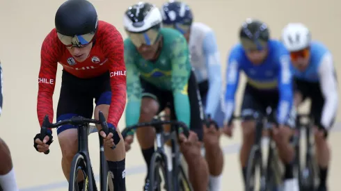 El ciclista nacional contó con gran apoyo del público en Peñalolén.
