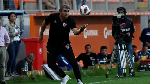 Emiliano Astorga quiere tomar la pelota con Cobreloa en Primera.
