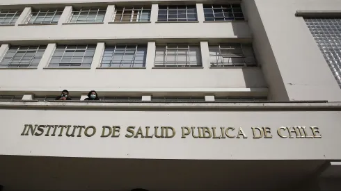 ISP confirma 45 muertes por brote de bacteria en Laboratorio Sanderson 
