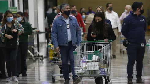 ¿Abrirán los supermercados este feriado 27 de octubre?
