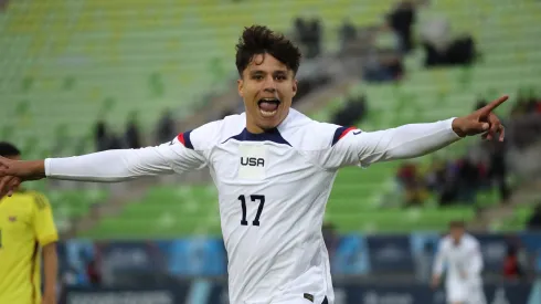 Rodrigo Neri festeja el gol que le convirtió a Colombia con el equipo panamericano de Estados Unidos. 

