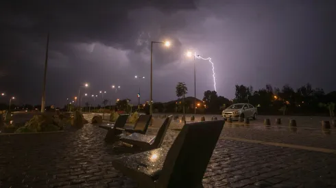 ¿Qué comunas tendrán tormentas eléctricas en Santiago y cuándo?
