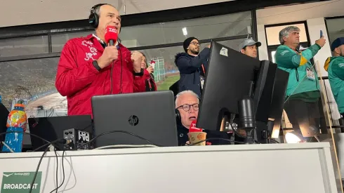 Gert Weil emula a Cacuro al lado de Pedro: se pone de pie en el oro de su hija Martina. 