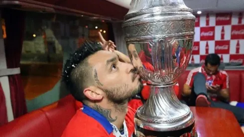 Mauricio Pinilla saca en cara las Copa América a los argentinos.
