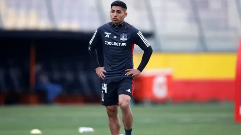Jordhy Thompson fue separado de Colo Colo tras nuevo caso de violencia de género.
