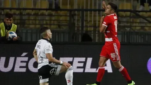 Pablo Solari anotándole un gol a Colo Colo en el amistoso del año pasado en Viña del Mar