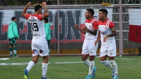 JoséPablo Monreal anotó el empate en la gran victoria de San Felipe ante Wanderers. 
