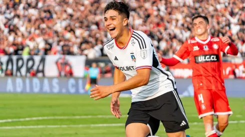 Colo Colo consigue valioso triunfo de local ante Unión La Calera.
