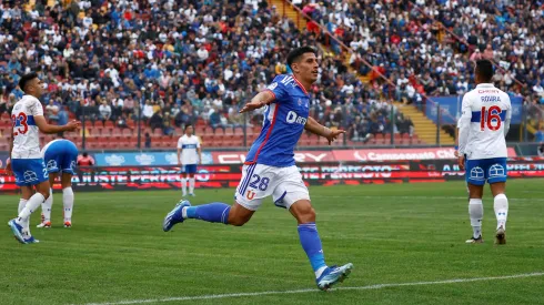 U. de Chile termina el año invicto ante U. Católica.
