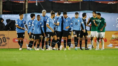 Triunfazo del Uruguay  de Bielsa, aspirante a puntero, contra Bolivia.
