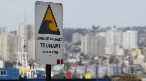 SHOA descarta tsunami en las costas de Chile.
