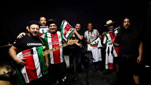 Gondwana invitó a Palestino a la sala de estudio.
