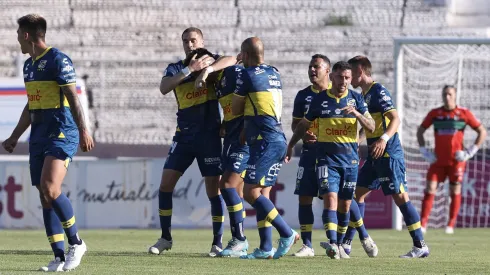 Everton dejó ir a Juan Cuevas y Franco Torgnascioli
