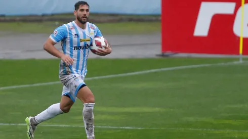 Joaquín Larrivey anotó 10 goles en un semestre con Magallanes.
