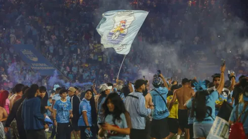 La invasión de hinchas tras el ascenso de Iquique le costará caro en Primera División.
