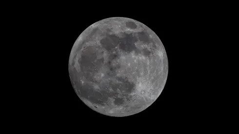 HIGH WYCOMBE,  – JANUARY 20:  A full Moon rises over Southern England ahead of a total Lunar Eclipse and the possible sighting of a Blood Moon on January 20, 2019 in High Wycombe, United Kingdom. (Photo by Richard Heathcote/Getty Images)
