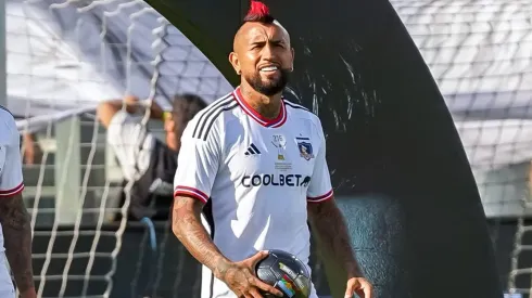 Colo Colo se mueve para lograr el regreso de Arturo Vidal para la temporada 2024.
