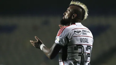 Arturo Vidal quedó de responder a una propuesta del América de Cali.
