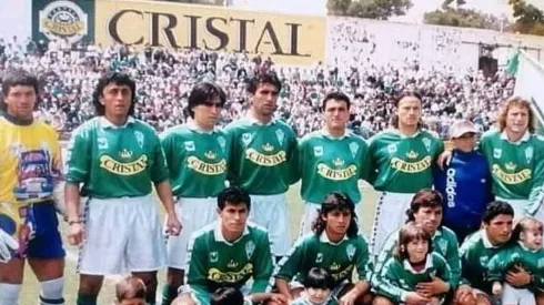 Jorge Almirón (abajo a la izquierda) fue importante para Wanderers en la década de los 90
