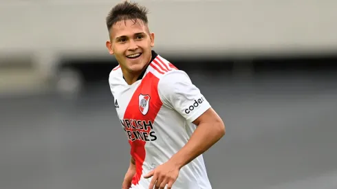 Axel Encinas, la "joya" de la cantera de River Plate que llega al fútbol chileno.
