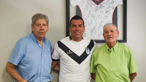 Esteban Paredes en Santiago Morning.
