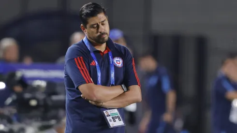 Nicolás Córdova paga caro sus errores en la Roja.
