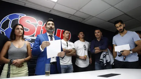 Gamadiel García en Asamblea de capitanes de los clubes de las distintas divisiones del futbol nacional.
